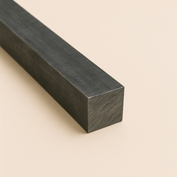 Квадрат стальной горячекатаный 8х8х12000 мм ст3 ГОСТ 2591-2006 в наличии в Санкт-Петербурге